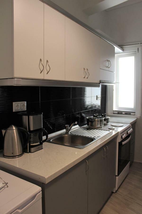 Old Town Apartment With Sea View 카발라 외부 사진