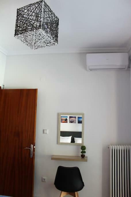 Old Town Apartment With Sea View 카발라 외부 사진