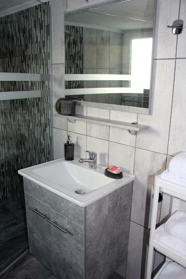Old Town Apartment With Sea View 카발라 외부 사진